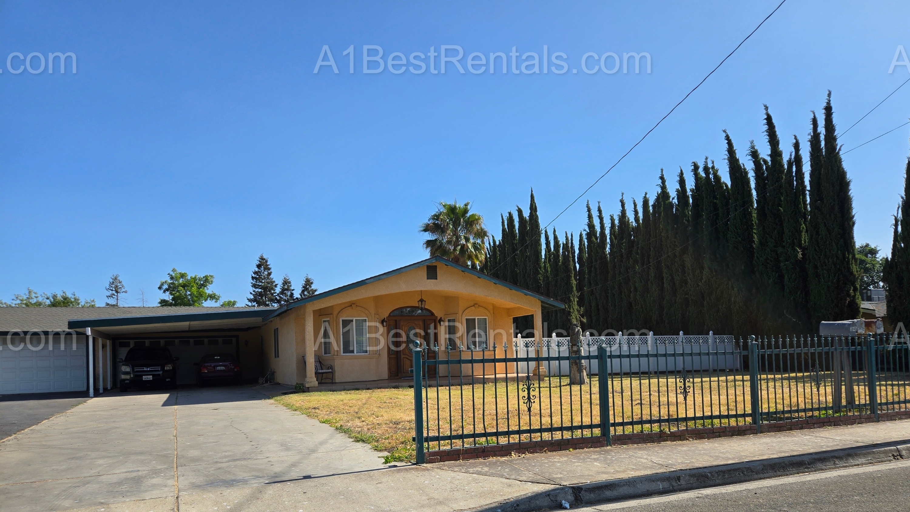 3832 Sierra Street