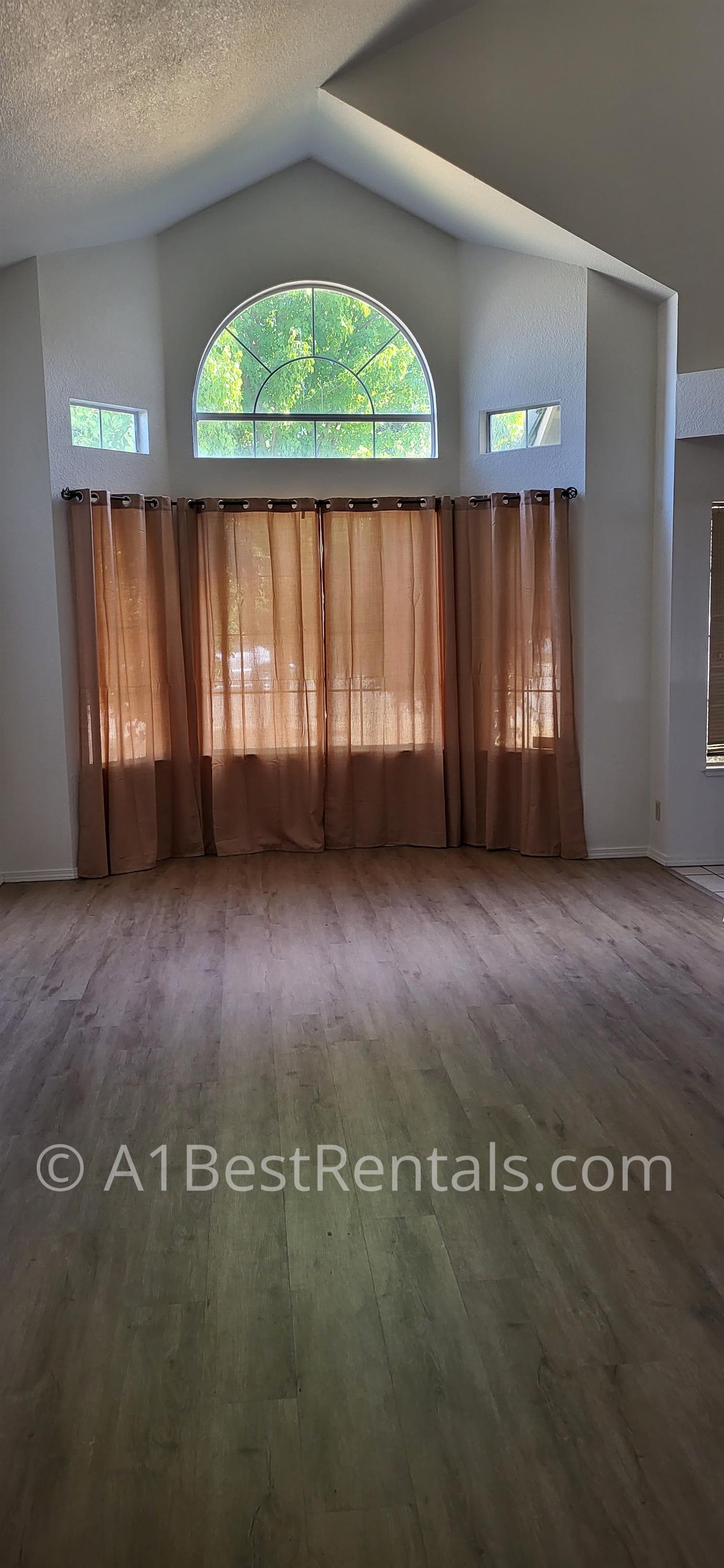 900 Arlene Ct.